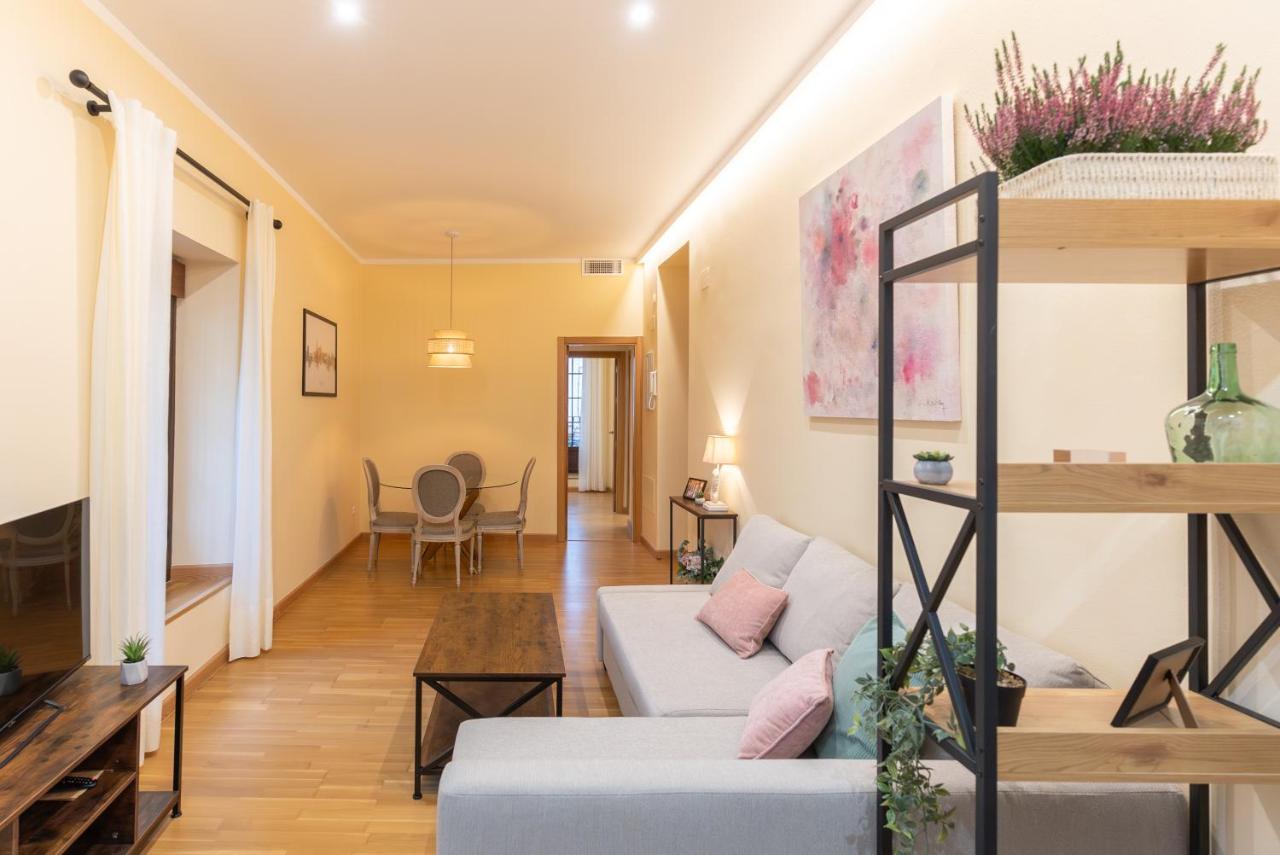 Apartamento Puerta De Cordoba- Exterior Con Balcones Kültér fotó
