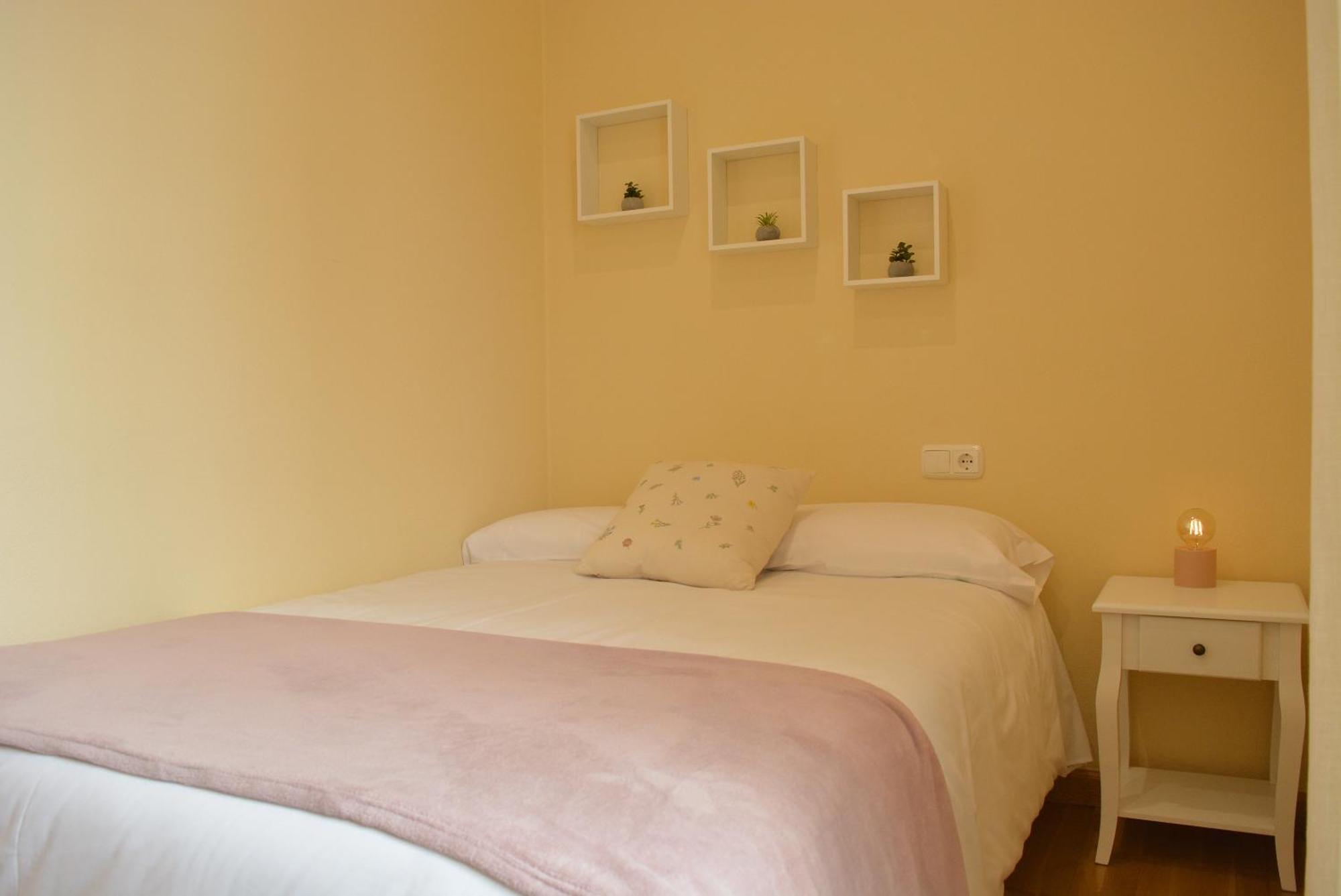 Apartamento Puerta De Cordoba- Exterior Con Balcones Kültér fotó