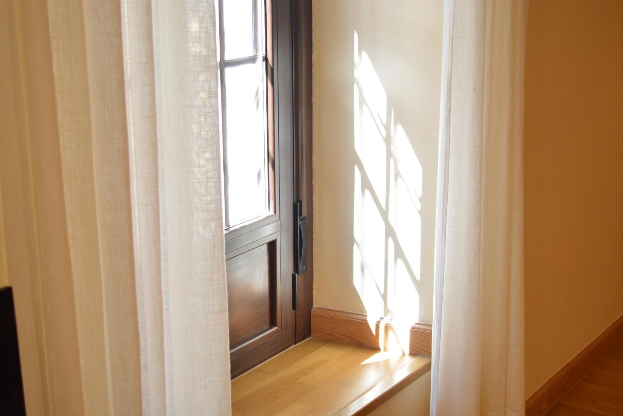Apartamento Puerta De Cordoba- Exterior Con Balcones Kültér fotó