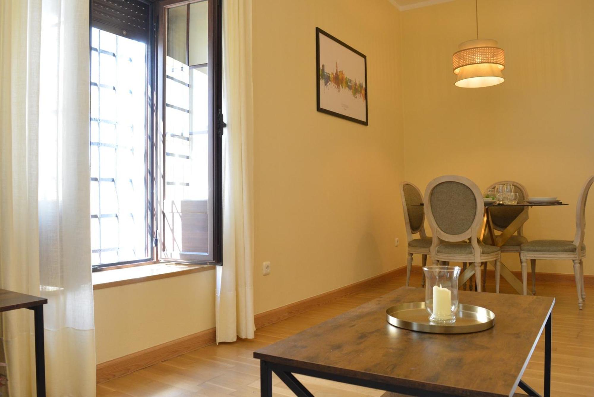 Apartamento Puerta De Cordoba- Exterior Con Balcones Kültér fotó