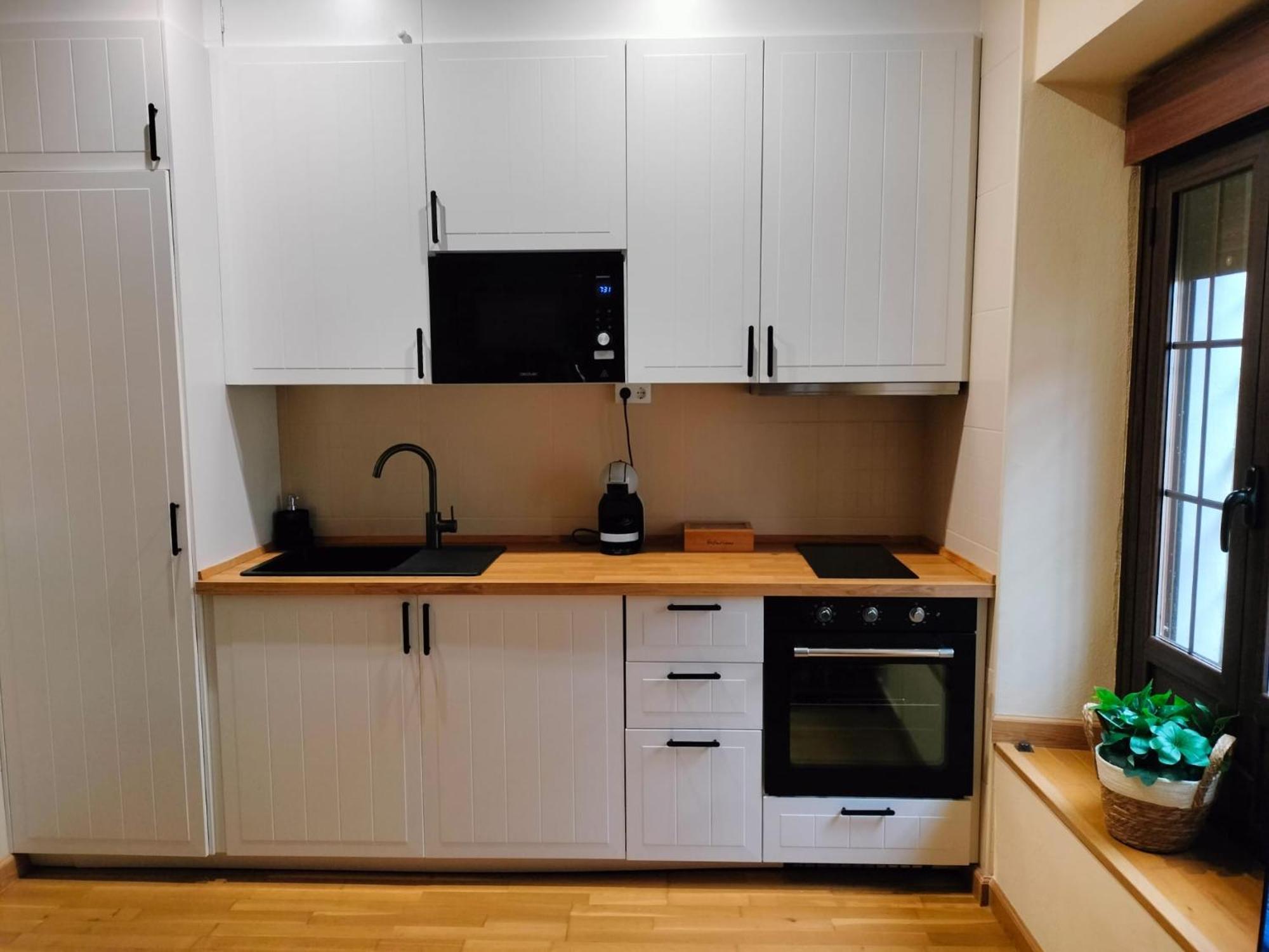Apartamento Puerta De Cordoba- Exterior Con Balcones Kültér fotó